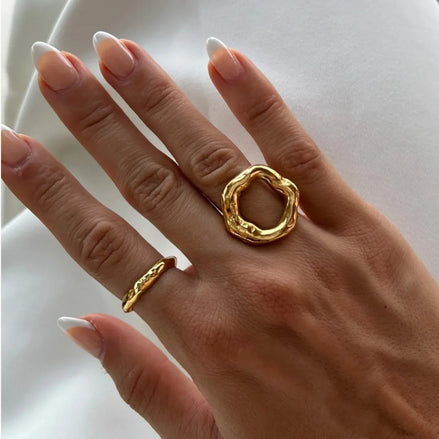 ARTEMIS | Bague Réglable en Acier Inoxydable - Élégance Dorée pour Femme | oseraa.com