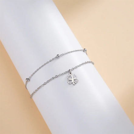 Zoom bracelet Hanoi minimaliste et élégant en argent. O-dace.com
